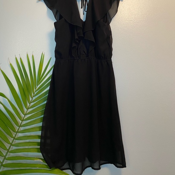 H&M Ruffled A-Line Dress - Picture 3 of 3